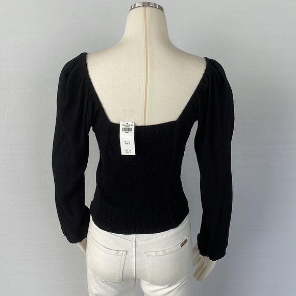 NWT Abercrombie and Fitch Top Size Small - Picture 9 of 11